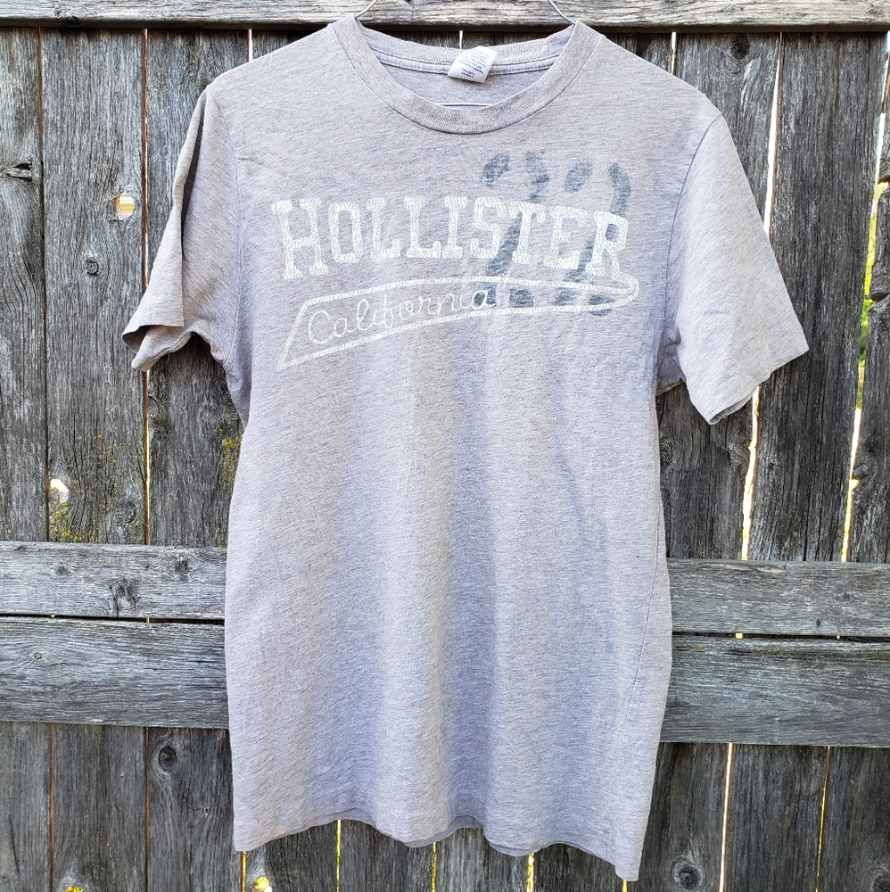 Men's Hollister heathered graphic short sleeve tee sz small in great condition